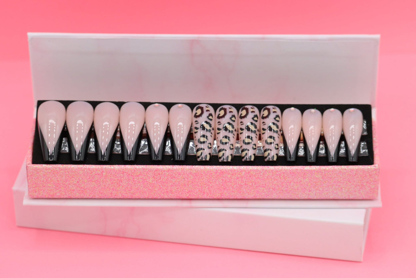 Press on Nails Black Leo - Annie Deluxe - Press on Nails