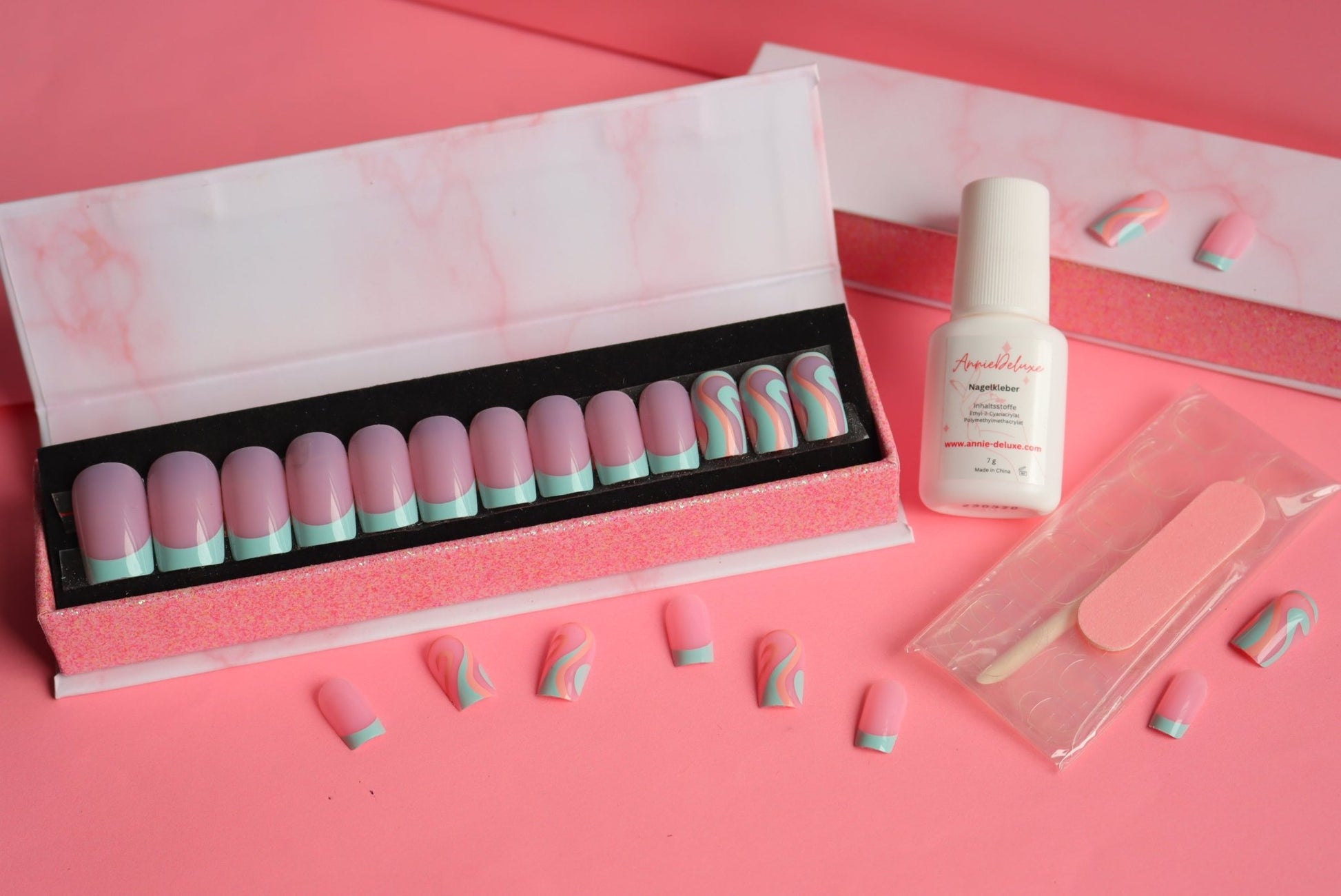 Press on Nails Candy Short - Annie Deluxe - Press on Nails