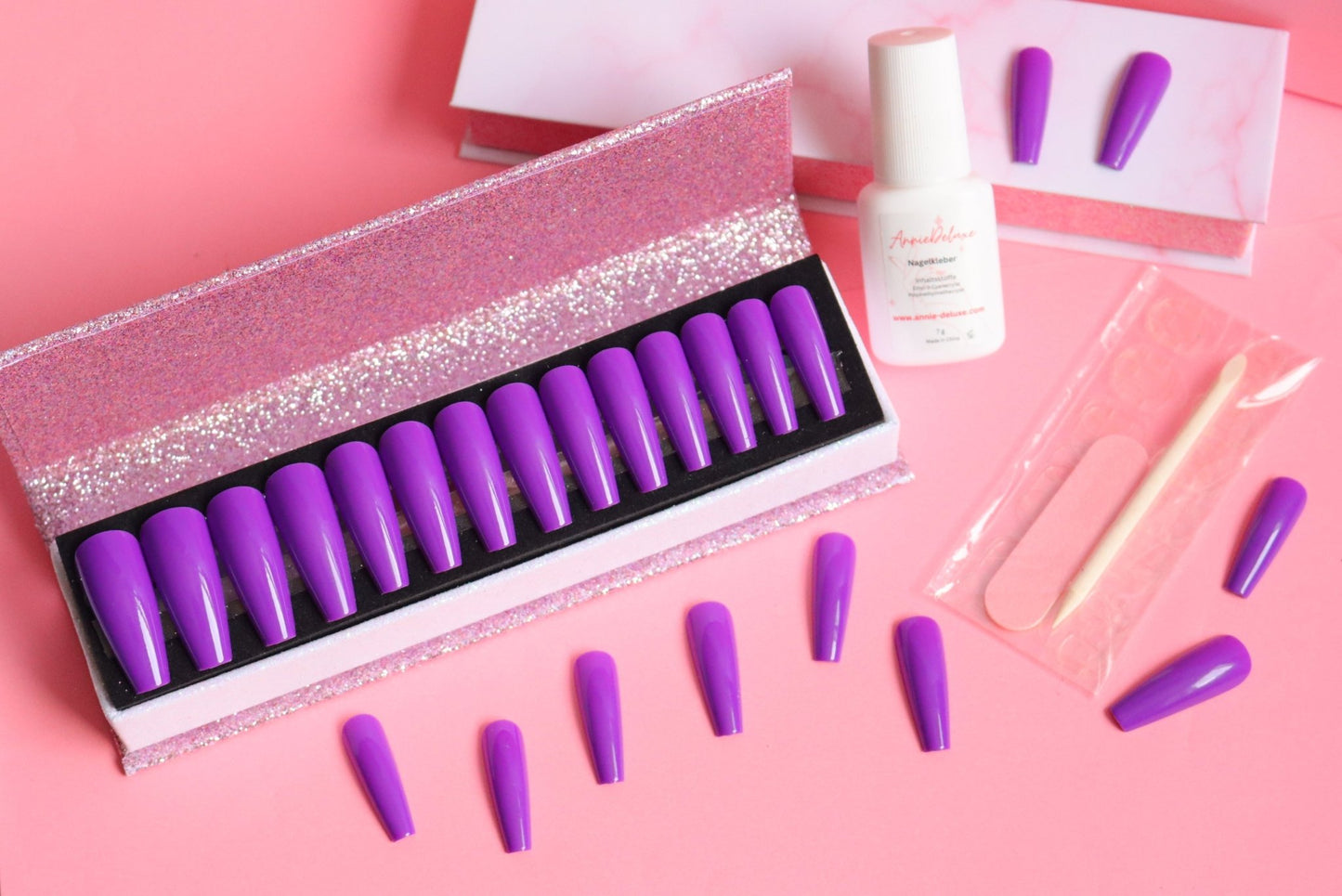 Press on Nails Violetta - Annie Deluxe - Press on Nails